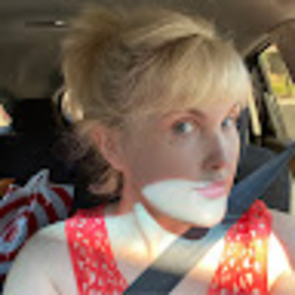 Meet your Posher, Ashley - Picture 1 of 1